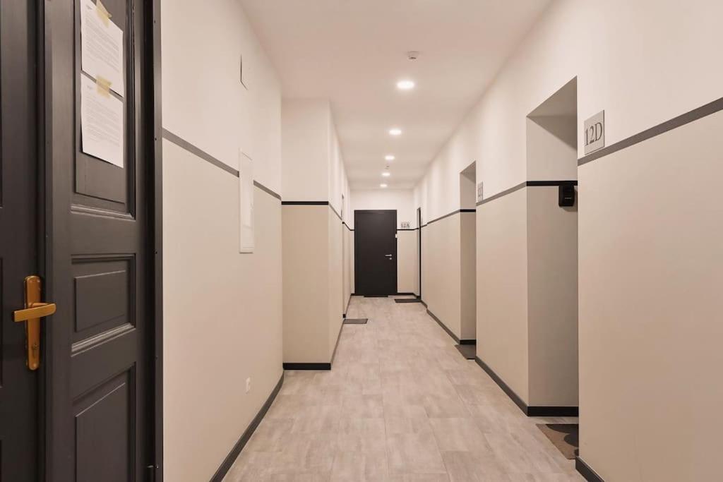 Central & Functional Studio Ρίγα Εξωτερικό φωτογραφία