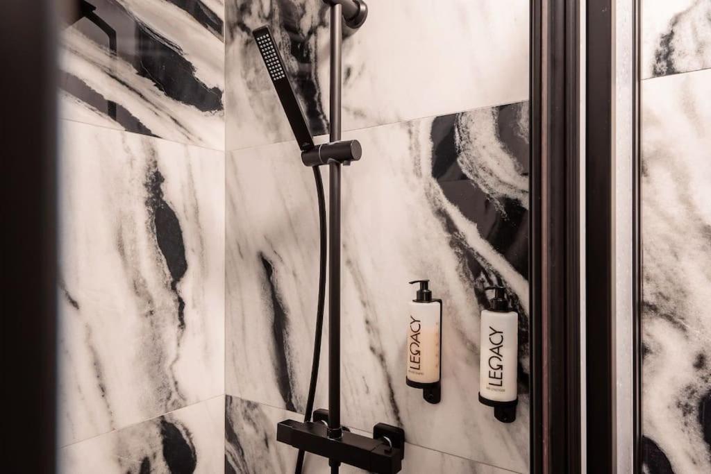 Central & Functional Studio Ρίγα Εξωτερικό φωτογραφία
