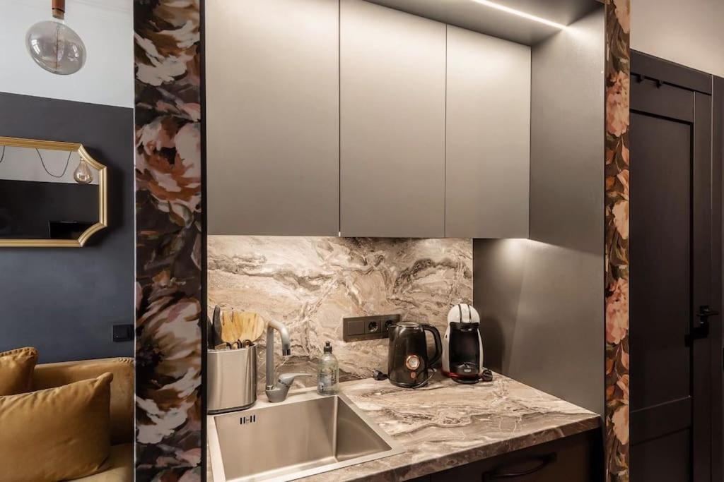 Central & Functional Studio Ρίγα Εξωτερικό φωτογραφία
